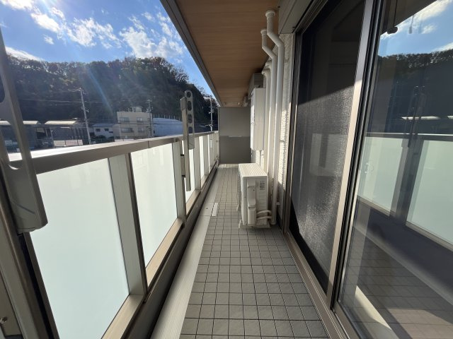 オカバ姫路岡町シャーメゾンB棟のバルコニー