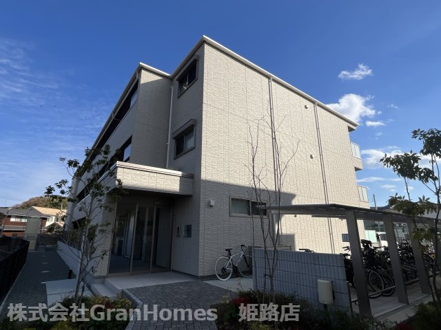 オカバ姫路岡町シャーメゾンB棟