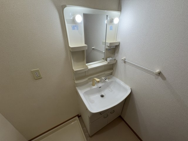 神戸市西区白水２丁目のアパートの洗面所