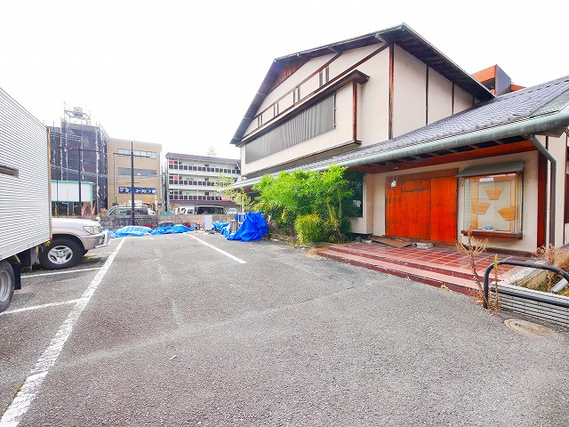 アルファパークスの駐車場