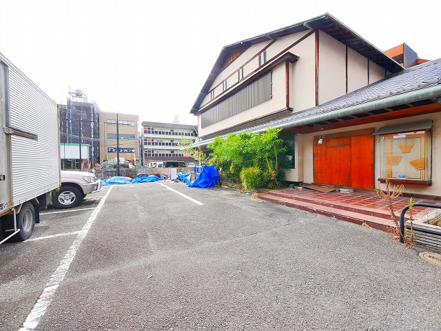 アルファパークスの駐車場