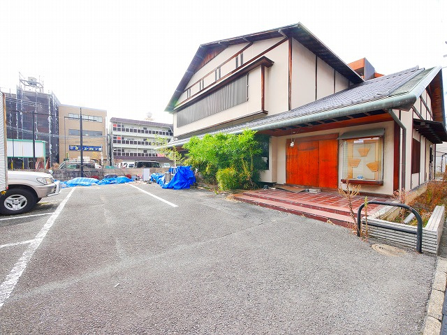 アルファパークスの駐車場