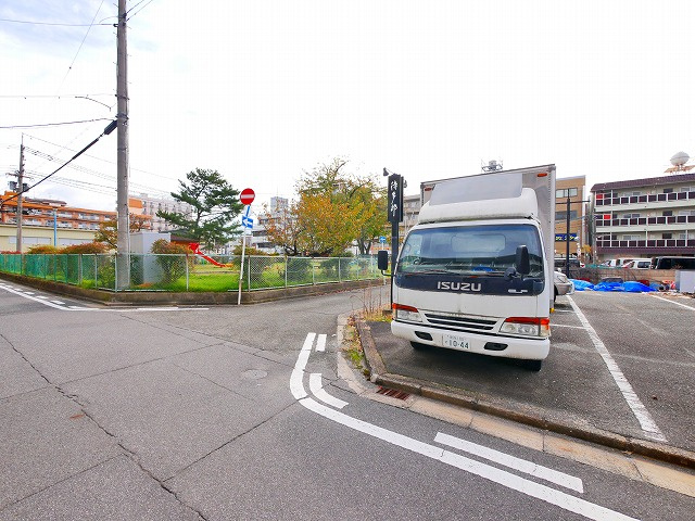 アルファパークスの駐車場