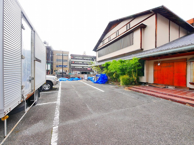 アルファパークスの駐車場