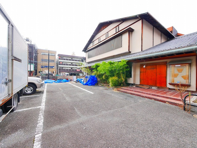 アルファパークスの駐車場