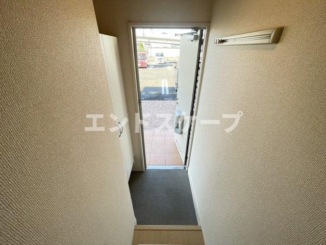 セジュール石倉の玄関|高崎、前橋、伊勢崎エリアのお部屋探しはエンドスケープまで！お客様の理想お聞かせ下さい♪