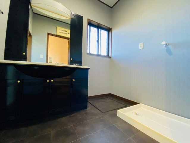 八街い　中古戸建のランドリースペース