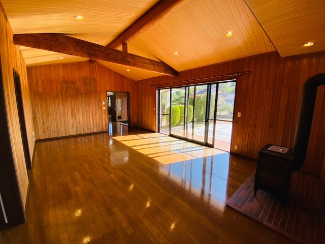 八街い　中古戸建の洋室