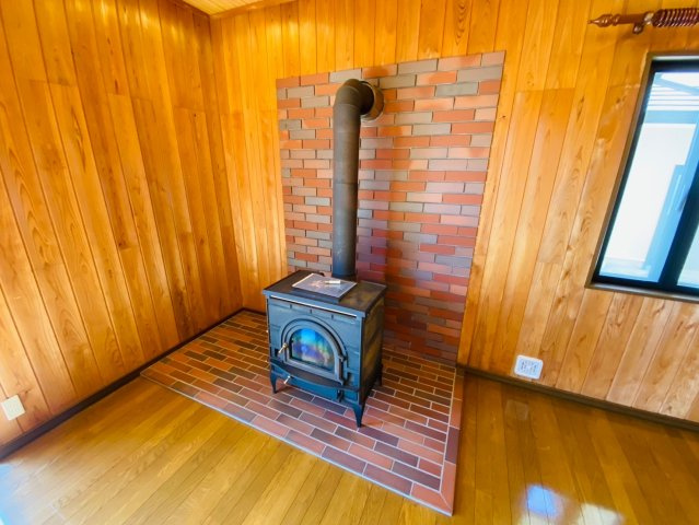 八街い　中古戸建の洋室