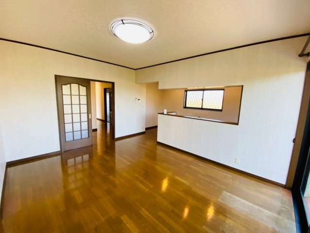 八街い　中古戸建の居間・リビング