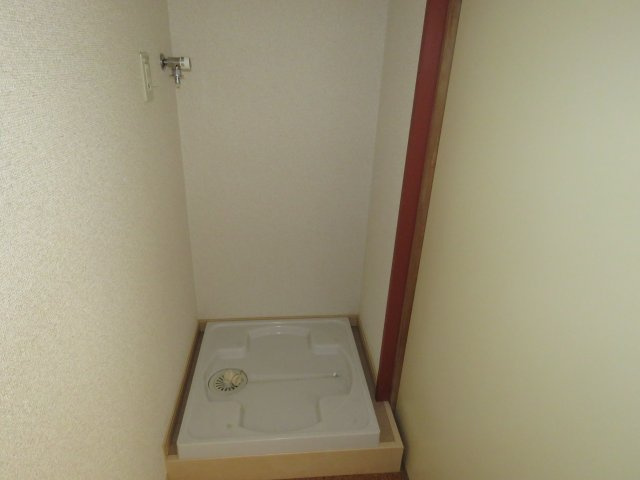 【その他】 | 日関パレス | 洗濯機置場