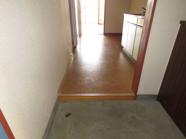 【玄関】 | 日関パレス