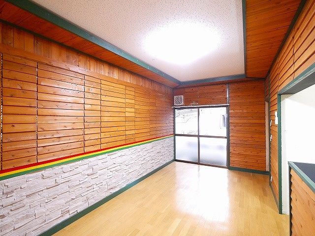 大和郡山市　新町　戸建賃貸の居間・リビング