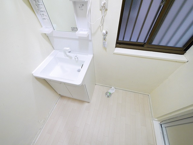 大和郡山市　新町　戸建賃貸の洗面所