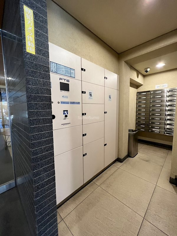 大阪市西区北堀江１丁目の賃貸マンションの外観
