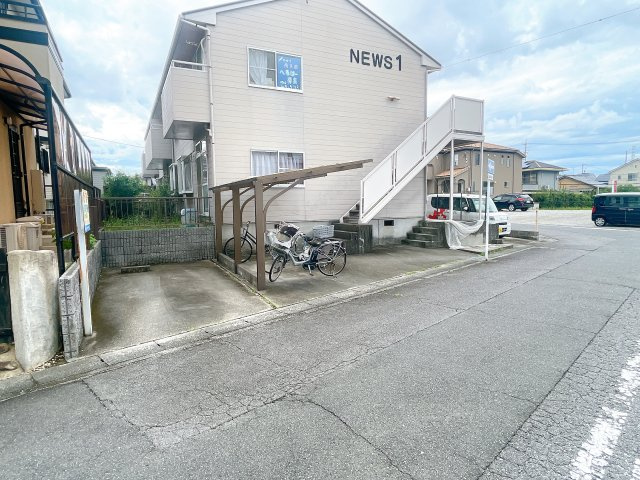 NEWS１の駐車場
