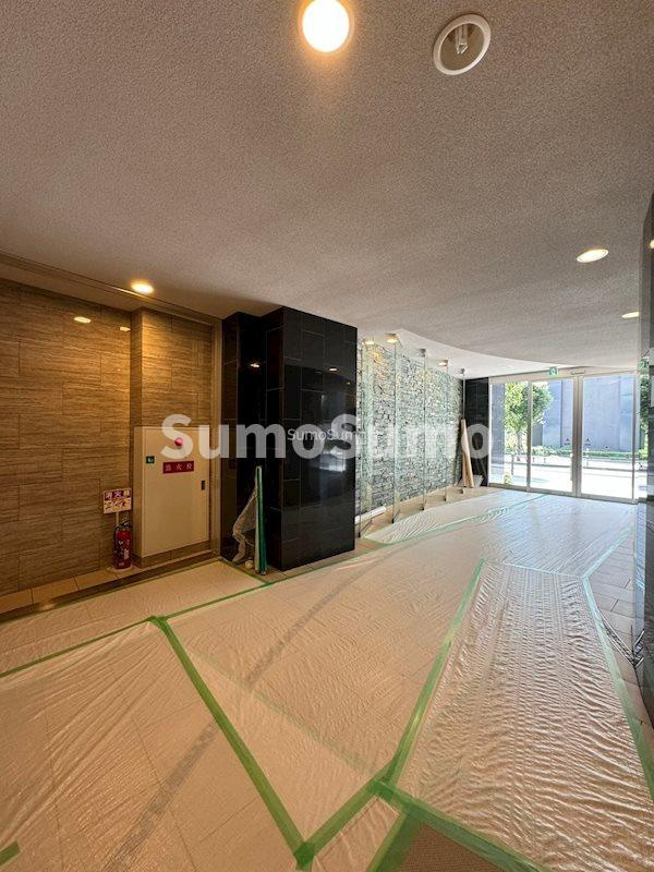 大阪市浪速区元町１丁目の賃貸マンションのエントランス