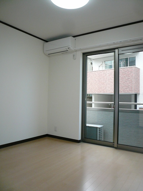 フィオーレ中延の居間・リビング