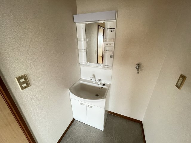 志賀ハイツの独立洗面台