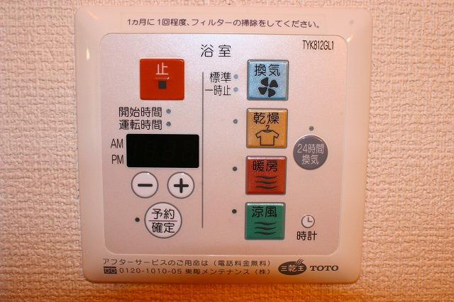 カサベルデ西大寺の玄関|きれいな玄関です