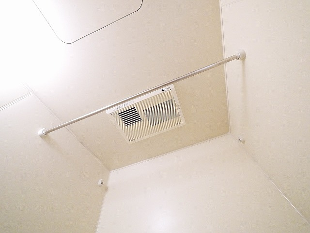 カサベルデ西大寺の設備|浴室乾燥機