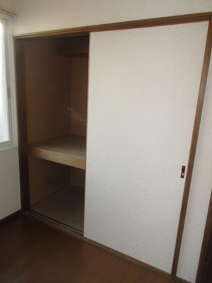 【収納】 | アルカディア | 洋室①
