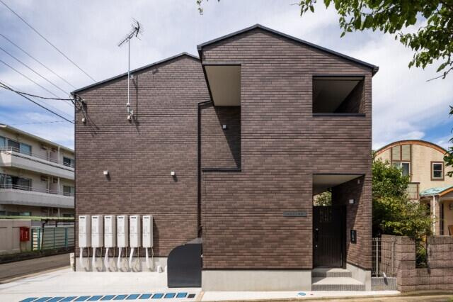 ルミノソ柴又のエントランス