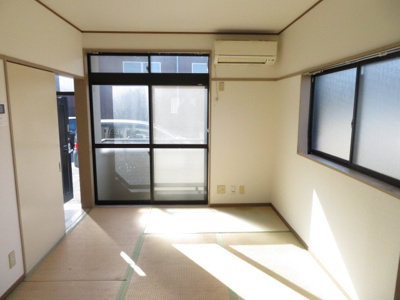 【居間・リビング】 | アップルガーデンC | 1階和室