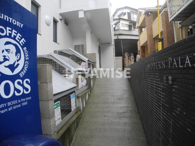 modern palazzo出雲のエントランス