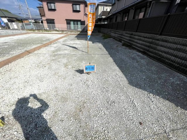 ルミエールタウン浜寺の前面道路含む現地写真