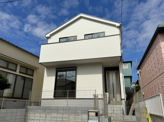 柏市増尾５丁目新築戸建【土小学校：8分】の外観|完成済み内覧可能です！