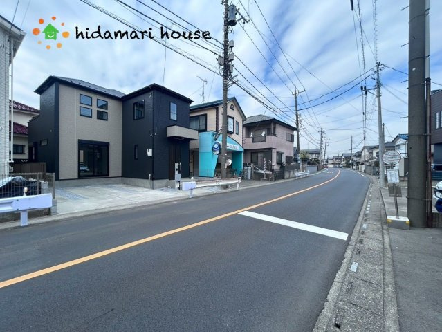 蓮田市関山　4期　新築戸建　グラファーレ01の前面道路含む現地写真