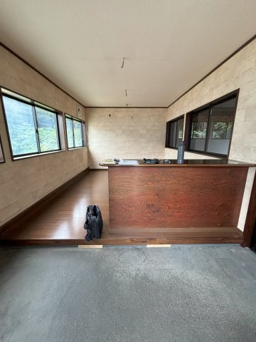 クレスト魚沼2の玄関