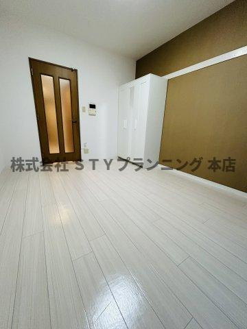 仲介手数料０円！リエス白鳥の居間・リビング