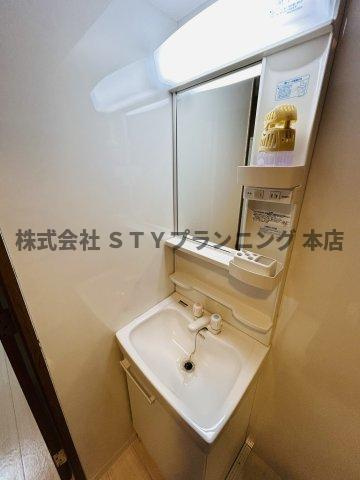 仲介手数料０円！リエス白鳥の独立洗面台