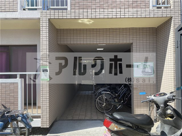 ハートフル野中2のエントランス