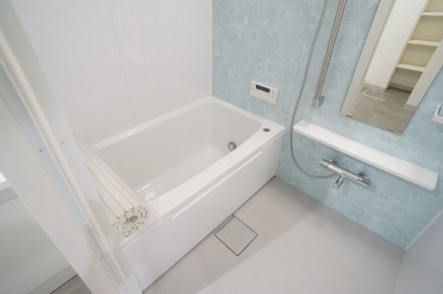 ハイタウン御殿山東の浴室