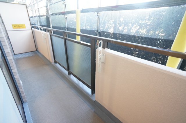 ハイタウン御殿山東のバルコニー