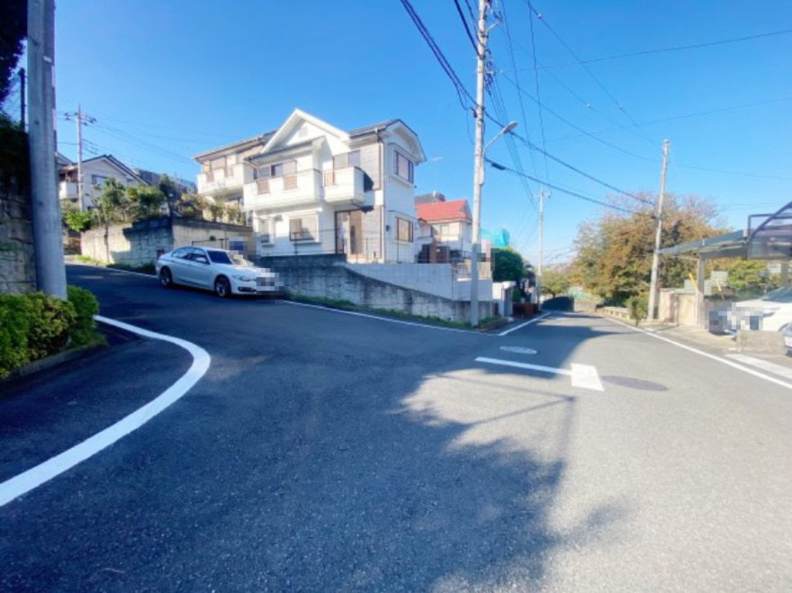 祝：成約済み　八王子市　元八王子町　中古戸建の前面道路含む現地写真|～仲介手数料無料☆八王子ひなた不動産～八王子市元八王子町　中古戸建