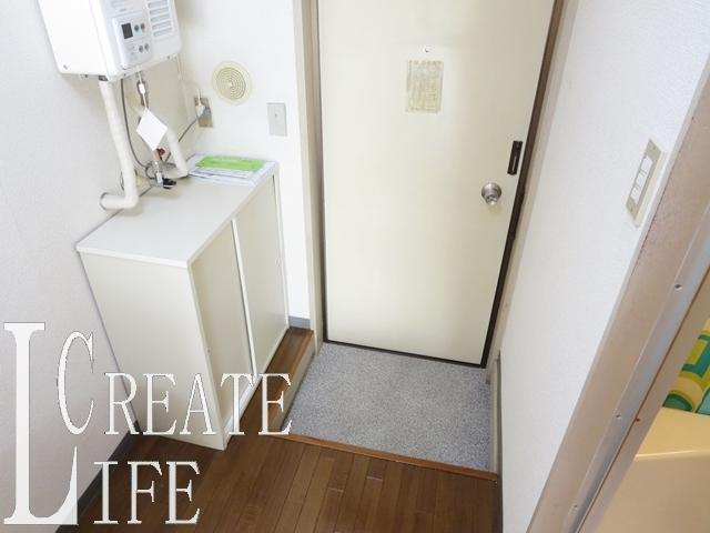 アレイパピヨンの玄関|別号室の参考写真です。