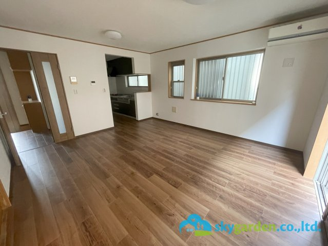 平塚市大神　中古戸建の居間・リビング