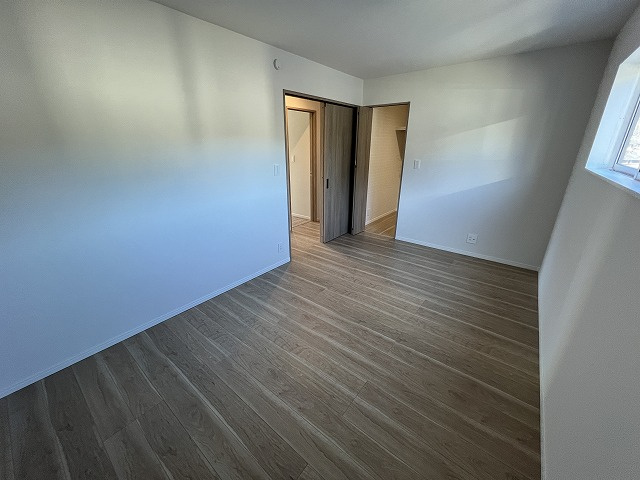 一宮徳谷　中古戸建　【未入居物件】の洋室|2階　7.5帖のWICのある洋室です