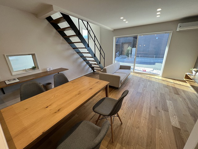 一宮徳谷　中古戸建　【未入居物件】の居間・リビング|南向きで日当たりの良いリビングです