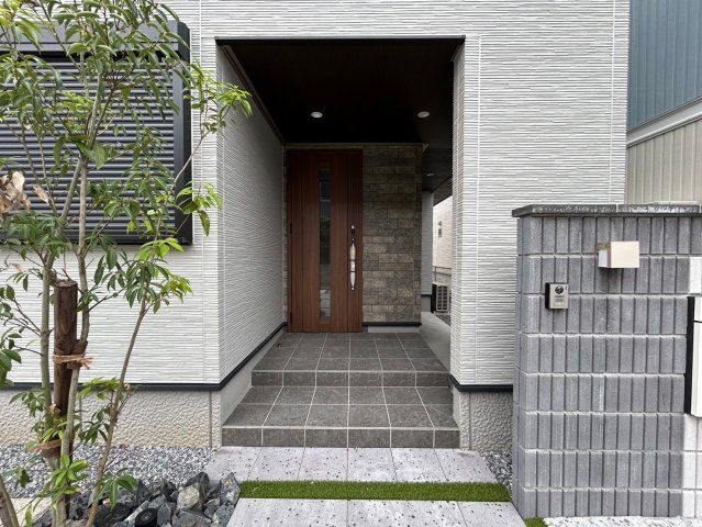 戸建　一宮市今伊勢町宮後　全4区画分譲の玄関|玄関ドアの鍵はディンプルキーと内側はサムターンキーになっており防犯性の高い仕様になっています。