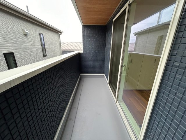 戸建　一宮市今伊勢町宮後　全4区画分譲のバルコニー|バルコニーは南向きで洗濯物もよく乾きます！