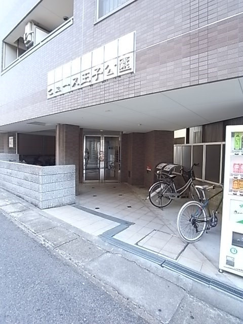 神戸市灘区城内通５丁目の賃貸マンションのエントランス