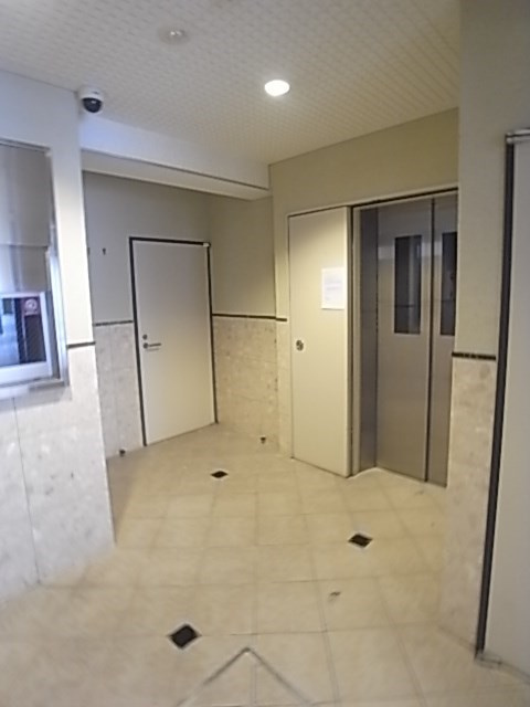 神戸市灘区城内通５丁目の賃貸マンションのロビー
