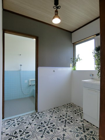 境港市蓮池町戸建て（収益物件）の脱衣所