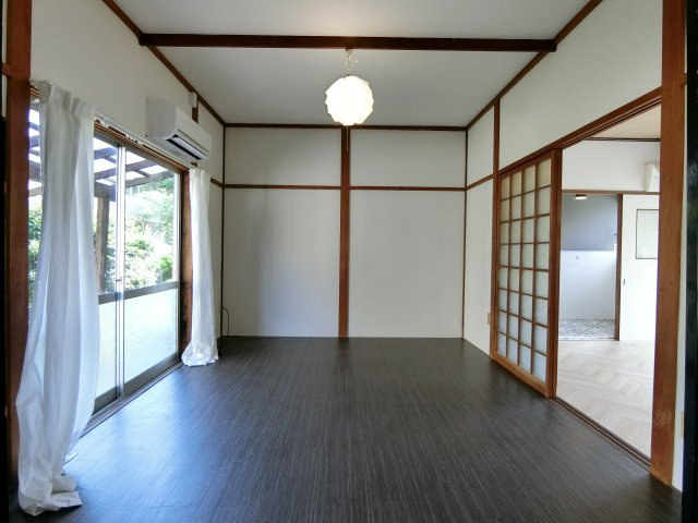 境港市蓮池町戸建て（収益物件）の洋室