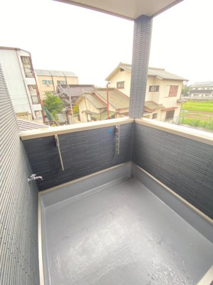 【バルコニー】 | 東大阪市近江堂1丁目　新築戸建